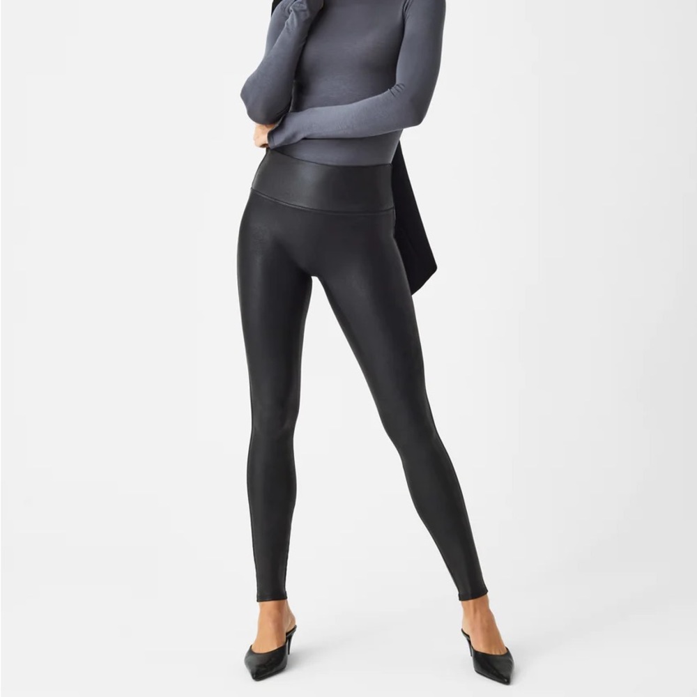 SPANX Faux Black Leather Leggings | Size large